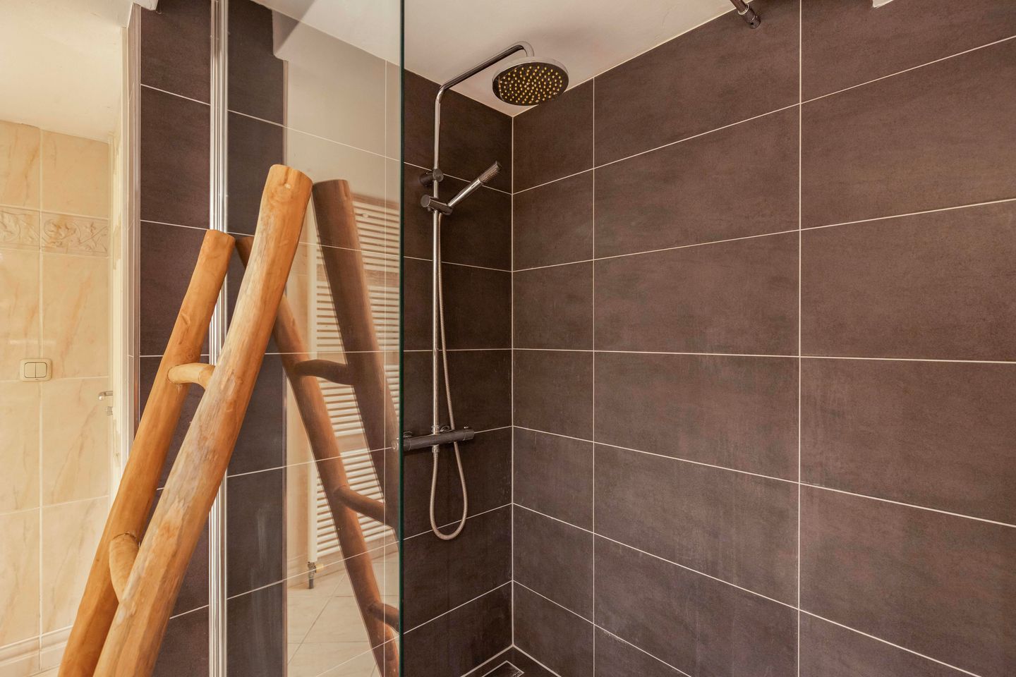 Foto 25 van Haijehiem 4