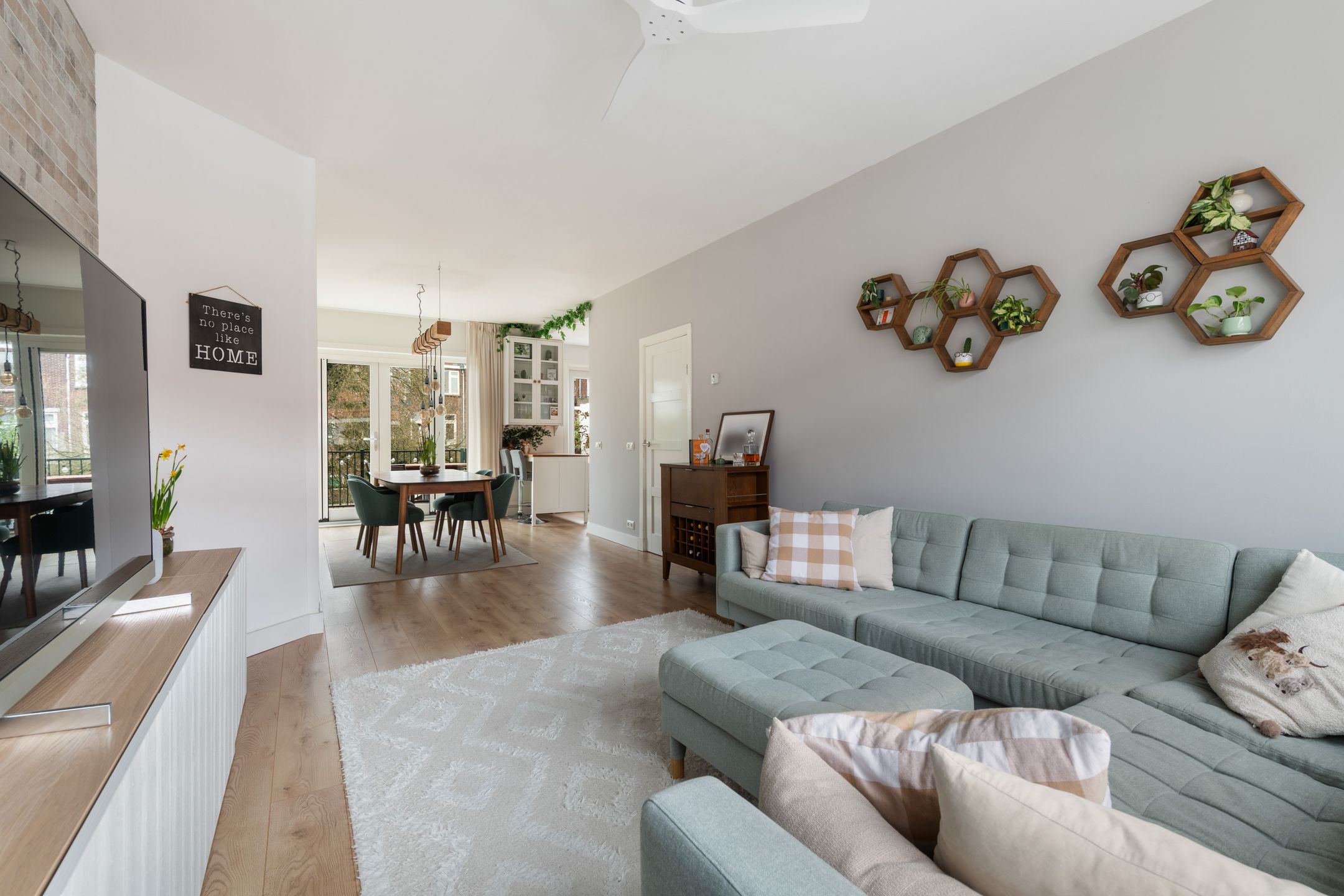 Photo 9 of Van der Mondestraat 95-BS