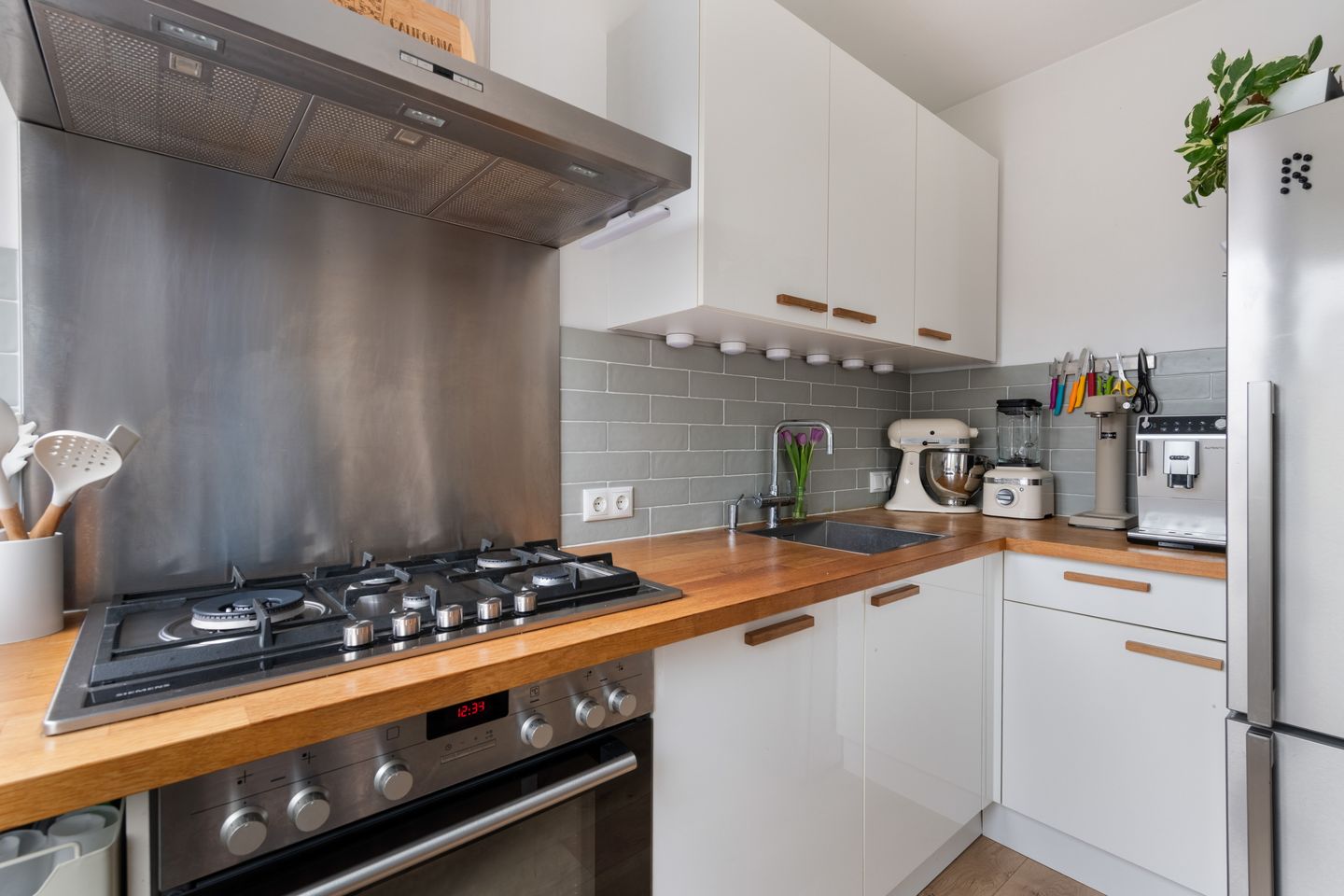 Photo 20 of Van der Mondestraat 95-BS