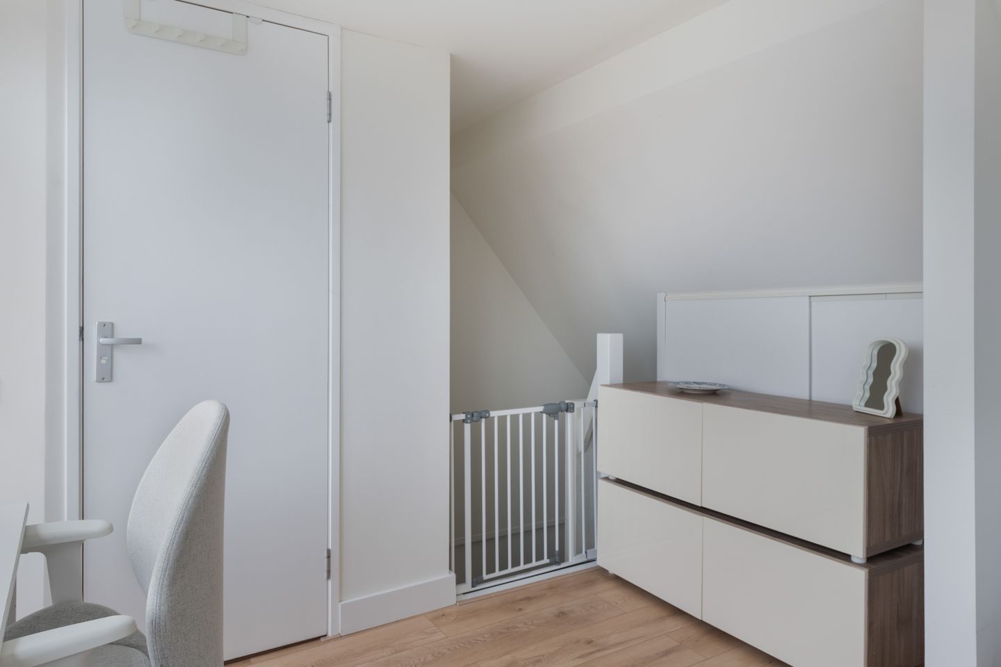 Photo 44 of Van der Mondestraat 95-BS