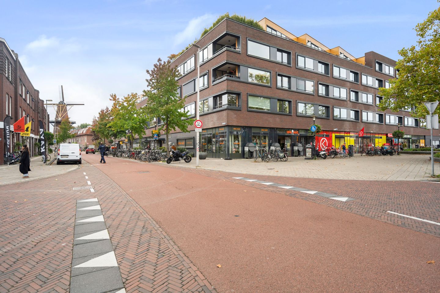 Photo 65 of Van der Mondestraat 95-BS