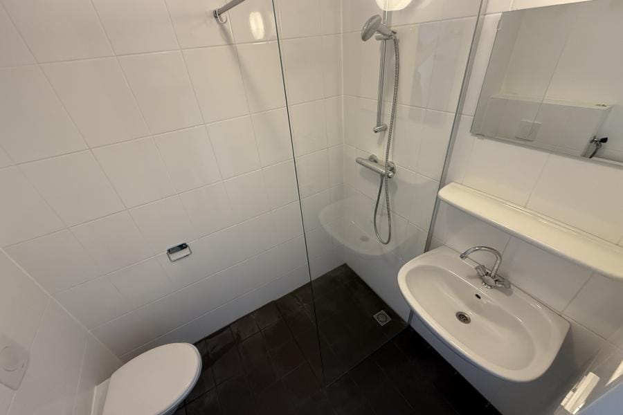 Foto 7 van August Allebéplein 386