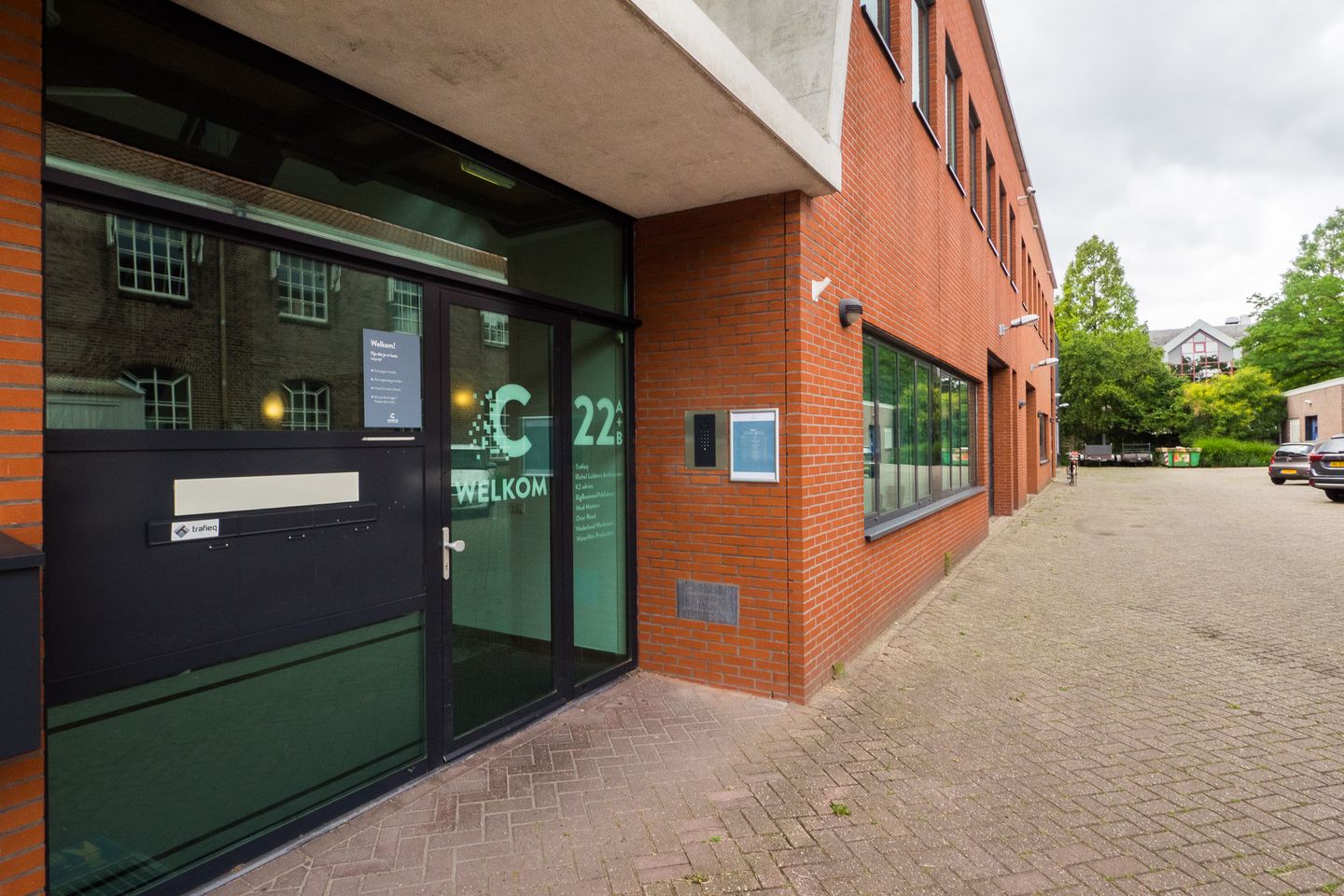 Bekijk foto 3 van Kanaalweg 22