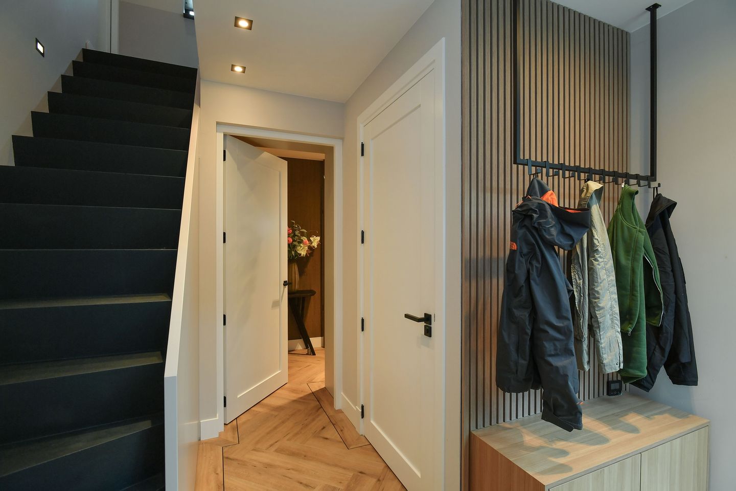 Foto 35 van Graaf van Rechterenweg 19-A