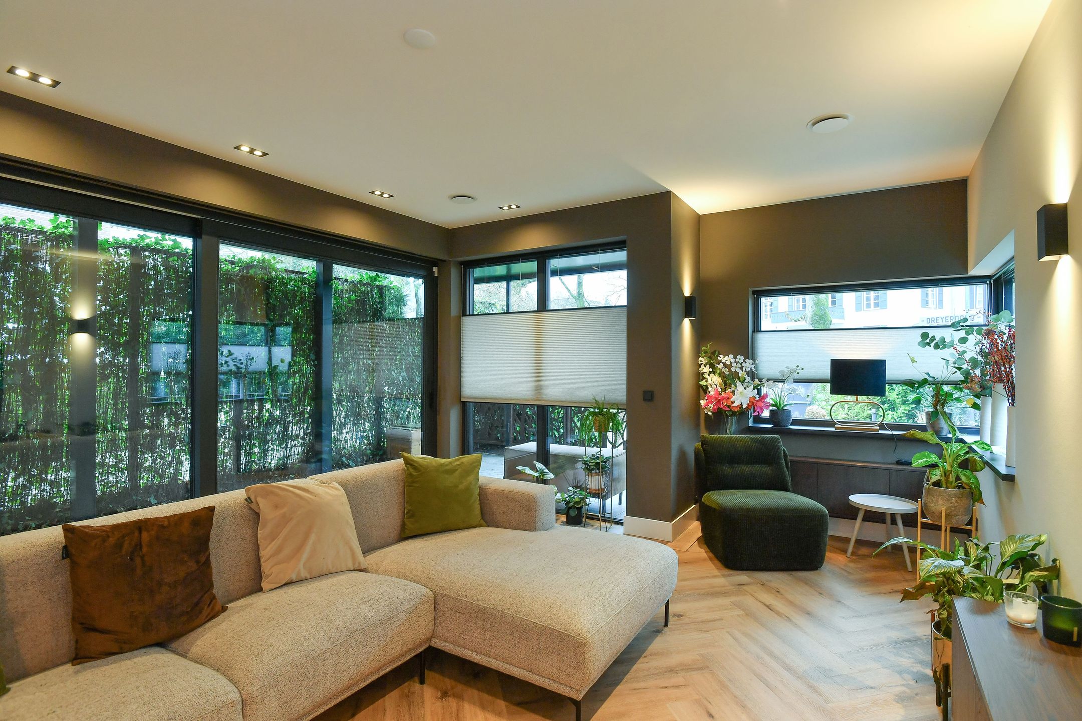 Foto 39 van Graaf van Rechterenweg 19-A