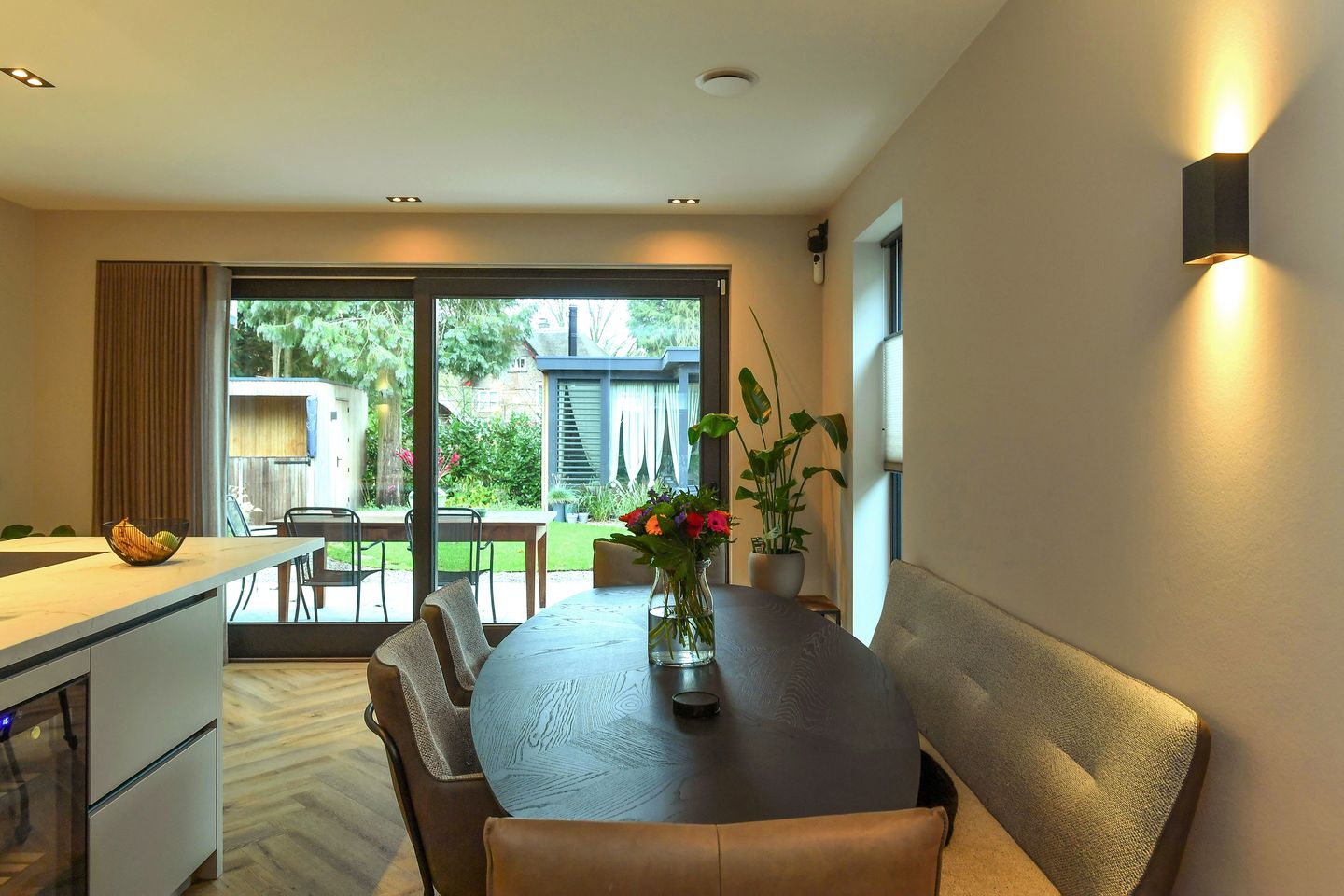 Foto 50 van Graaf van Rechterenweg 19-A