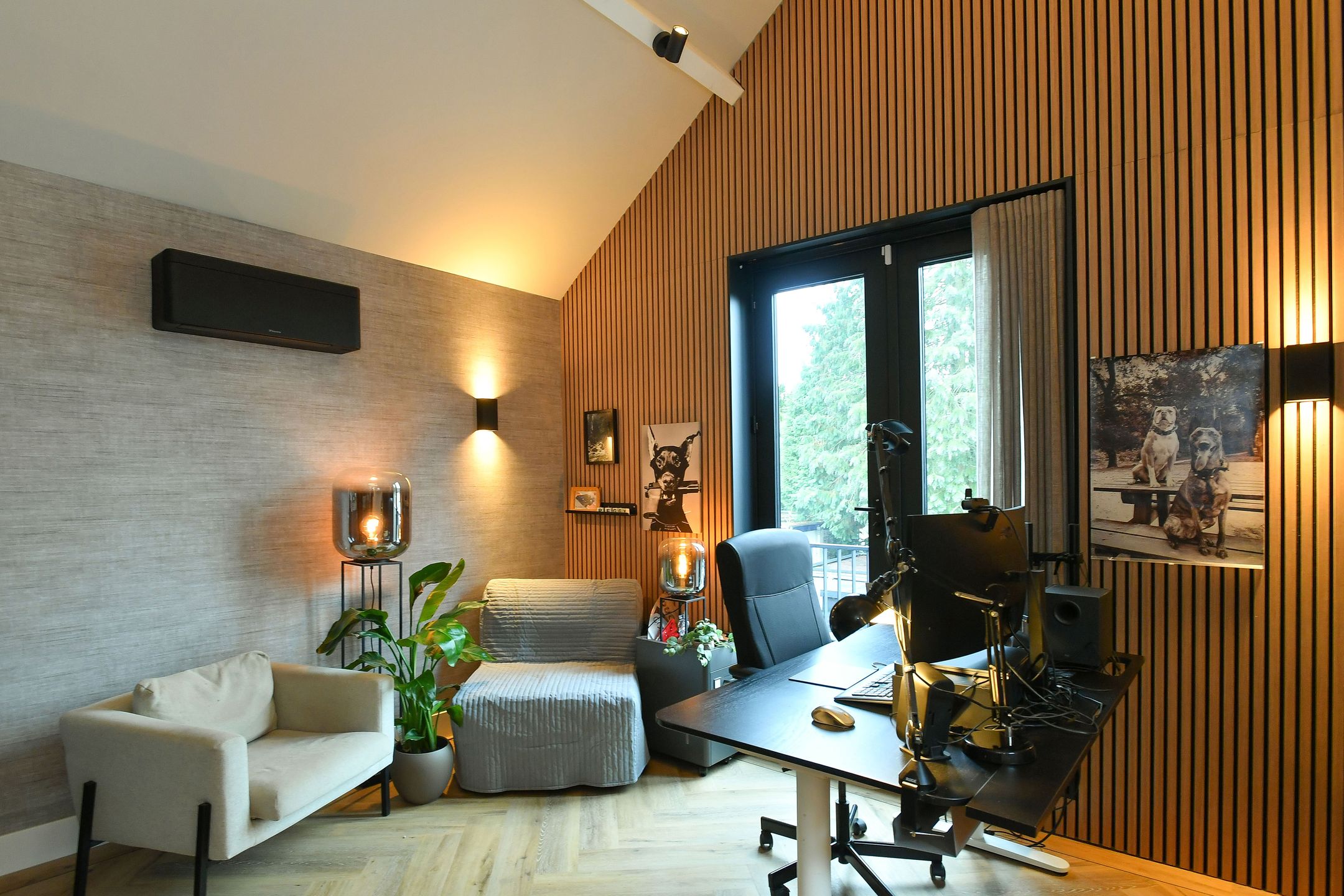 Foto 57 van Graaf van Rechterenweg 19-A