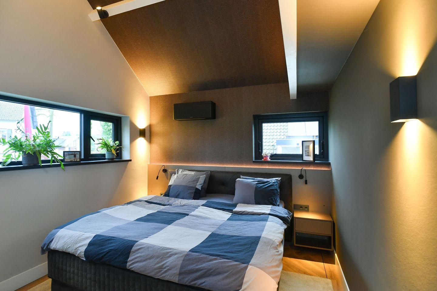 Foto 59 van Graaf van Rechterenweg 19-A