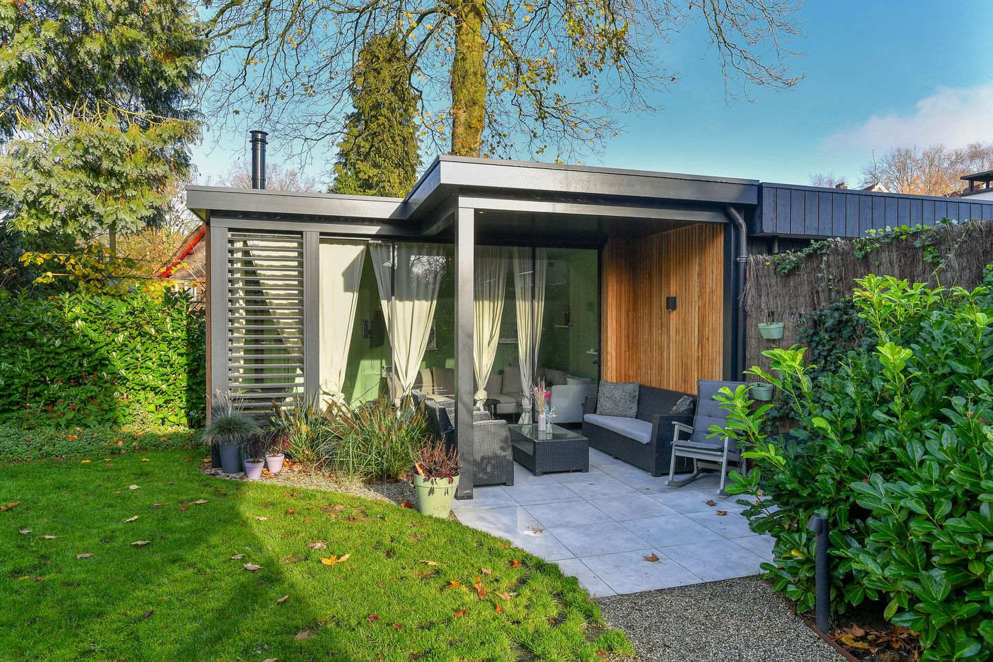 Foto 65 van Graaf van Rechterenweg 19-A