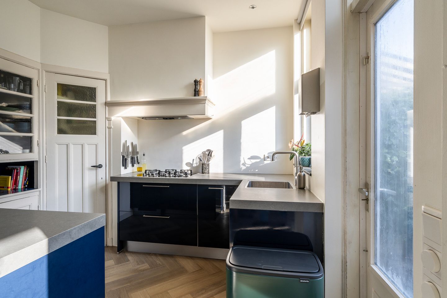 Foto 14 van Charlotte de Bourbonstraat 15