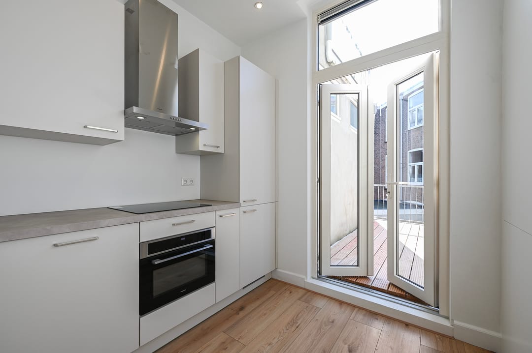 Foto 13 van De Constant Rebecquestraat 100