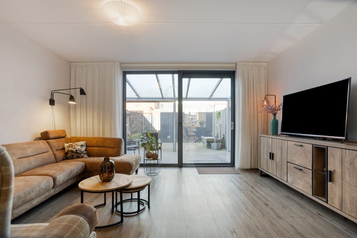 Photo 2 of Johannes Broekhuysenstraat 12