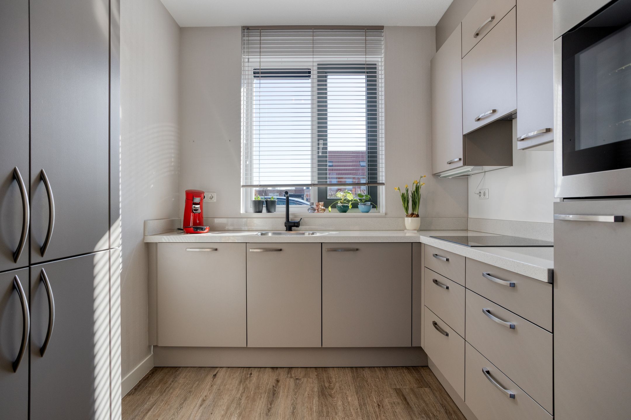 Foto 9 van Johannes Broekhuysenstraat 12