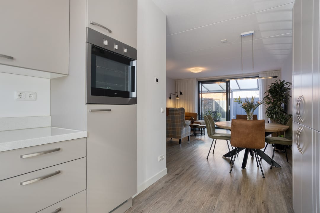 Foto 11 van Johannes Broekhuysenstraat 12