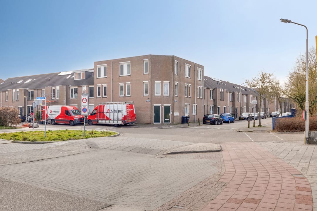Photo 13 of Basisveenstraat 11-B