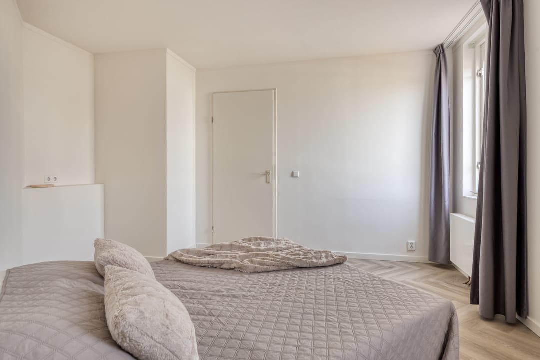 Photo 11 of Basisveenstraat 11-B