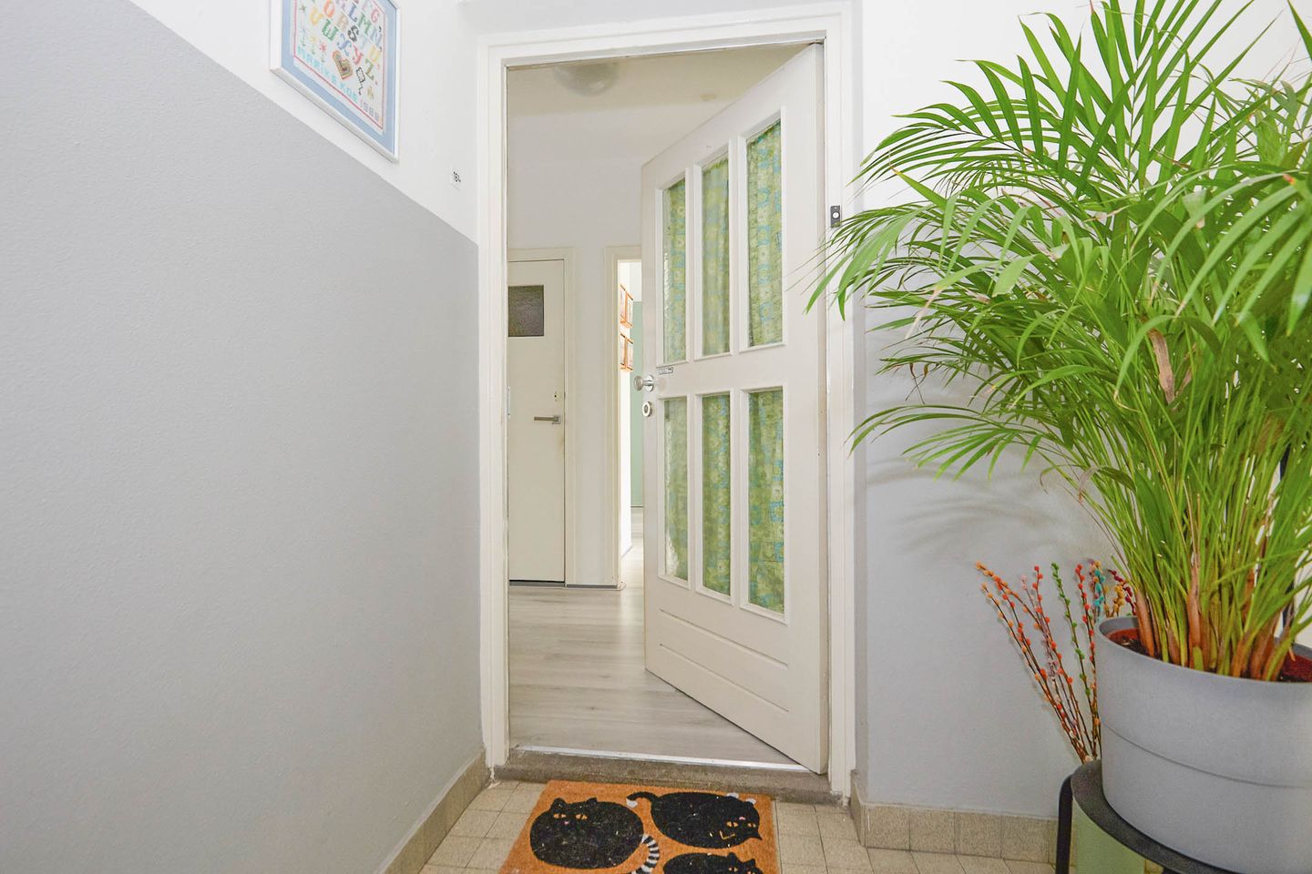 Photo 5 of Einsteinstraat 16-II