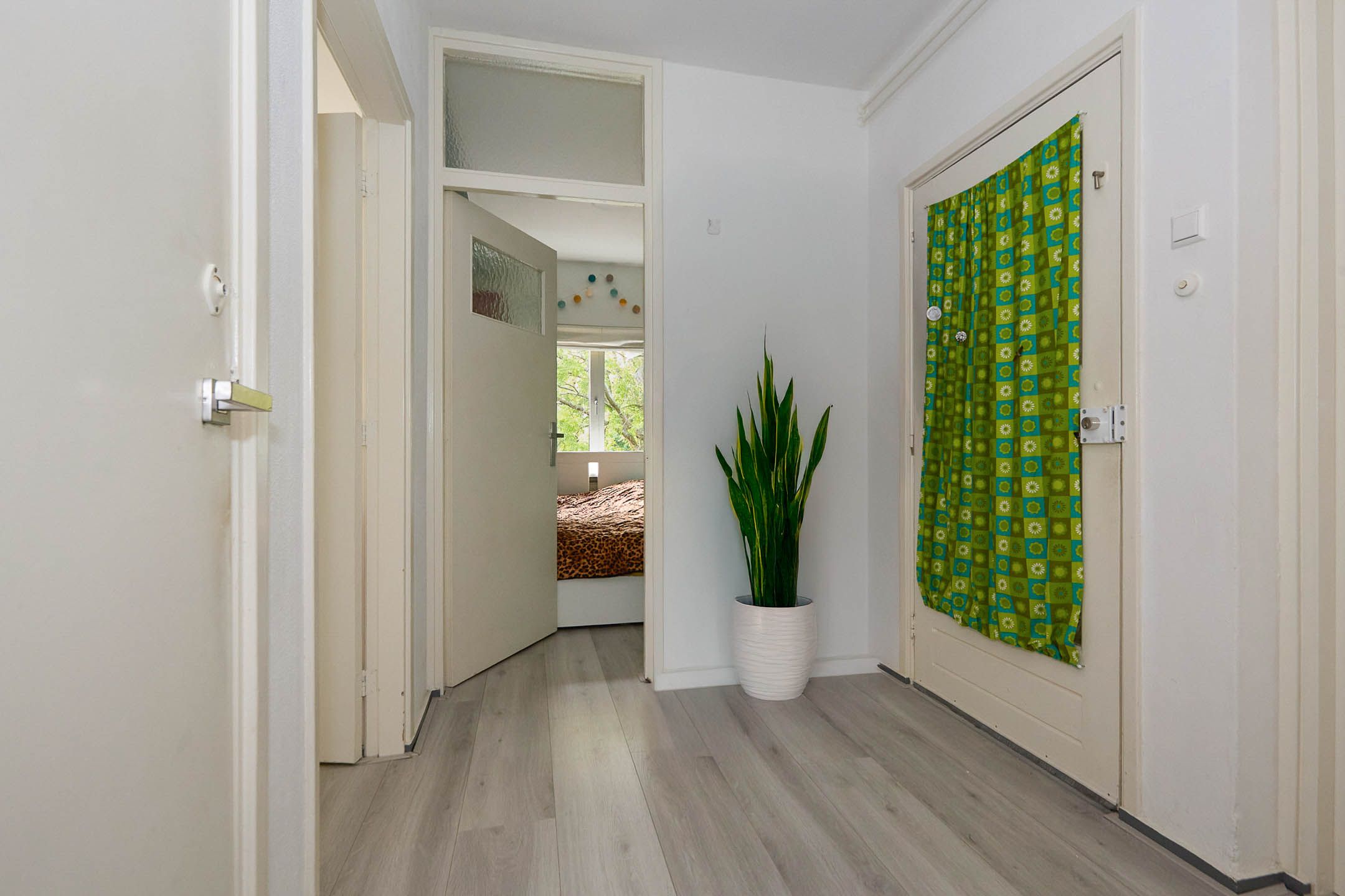 Photo 6 of Einsteinstraat 16-II