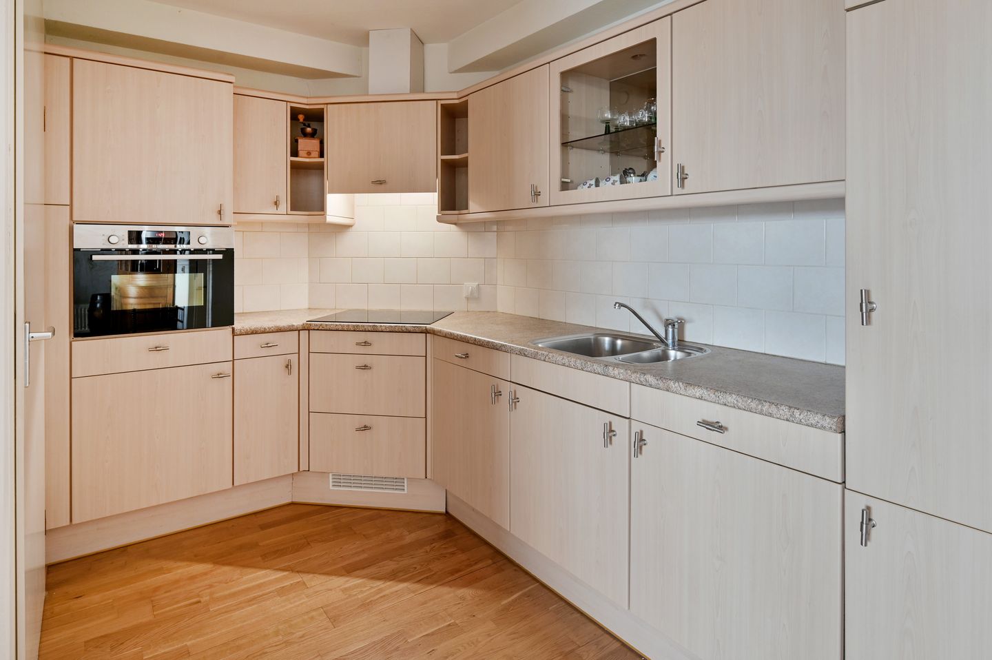 Photo 14 of Blomstraat 10