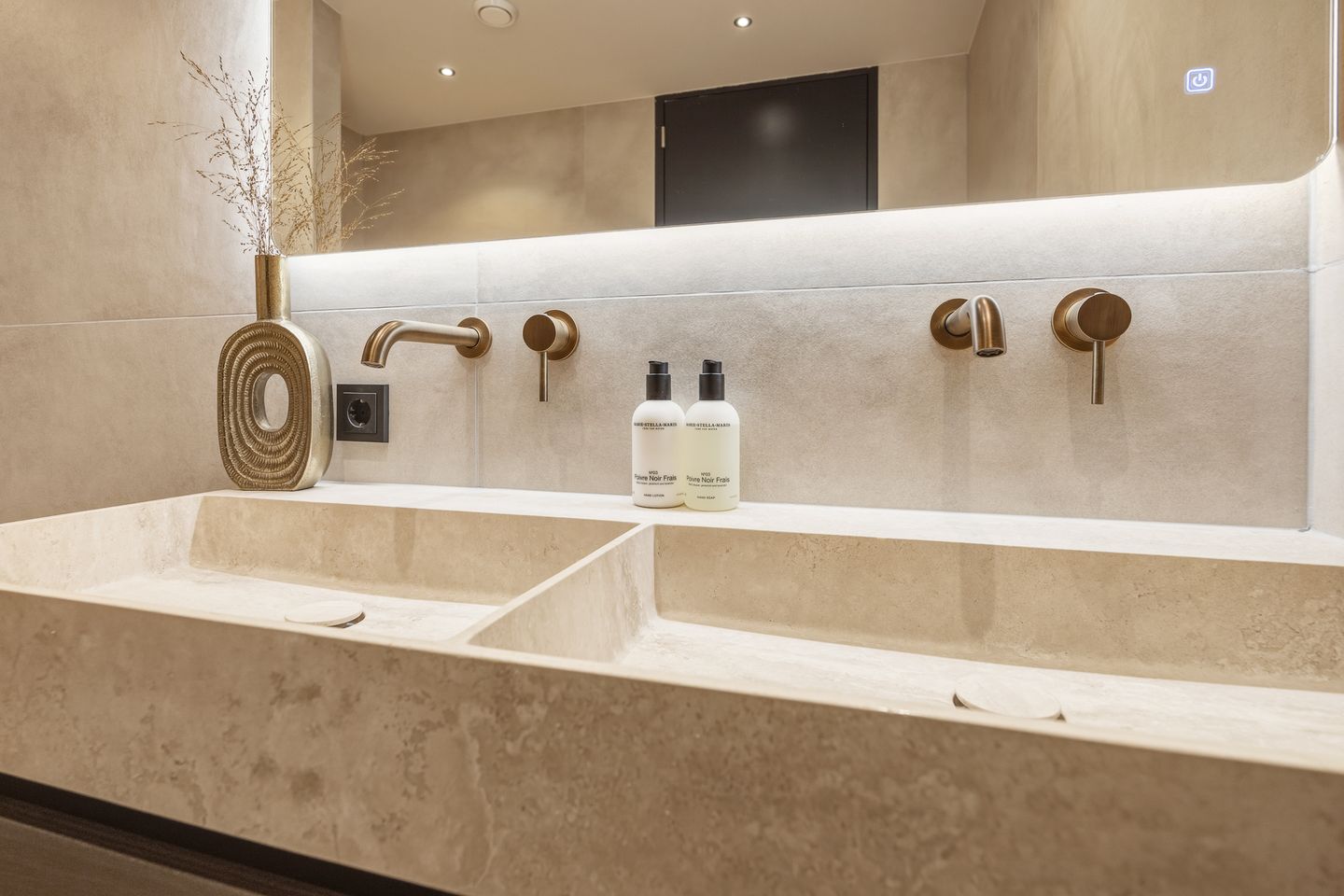 Foto 25 van Bakboord 5