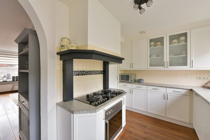 Photo 2 of Blauwe Zegge 56