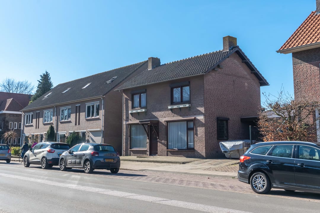 Photo 2 of Schoolstraat 26