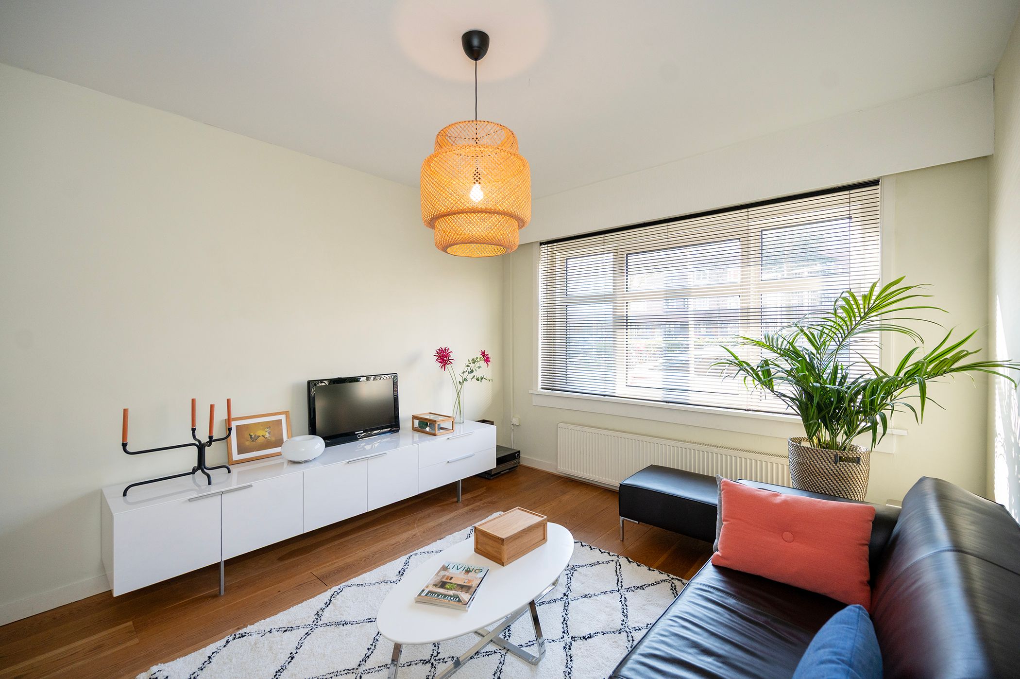 Foto 6 van Paramariboplein 24