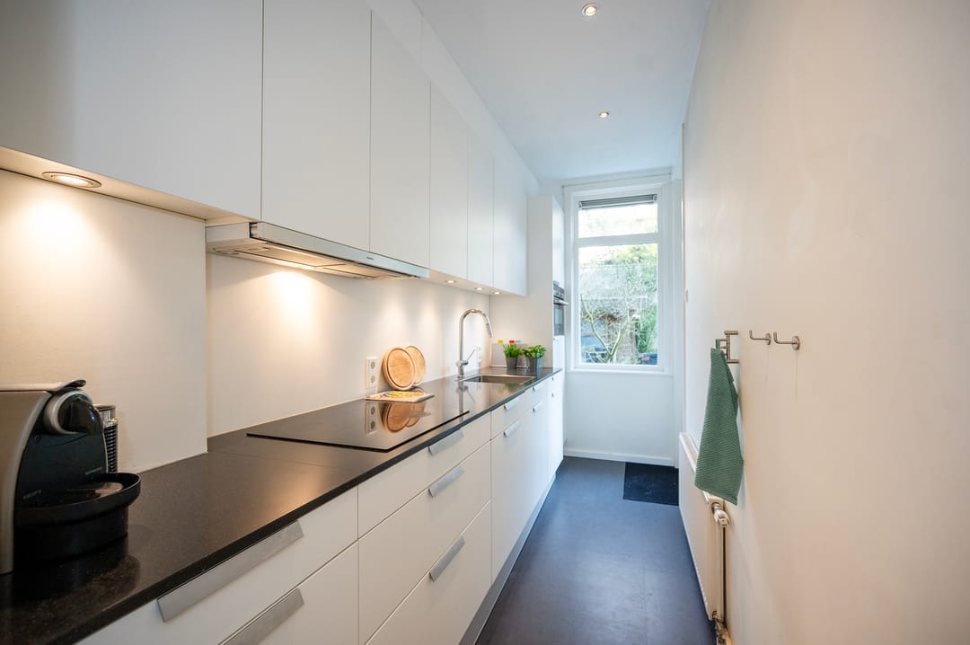 Foto 11 van Paramariboplein 24