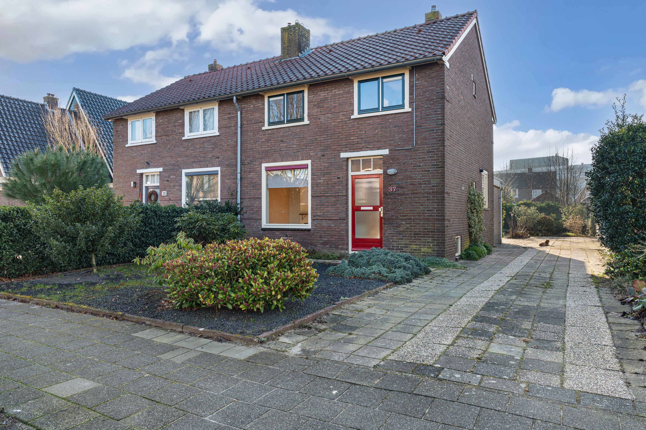 Buying a house in The Netherlands., Haulerweg 37