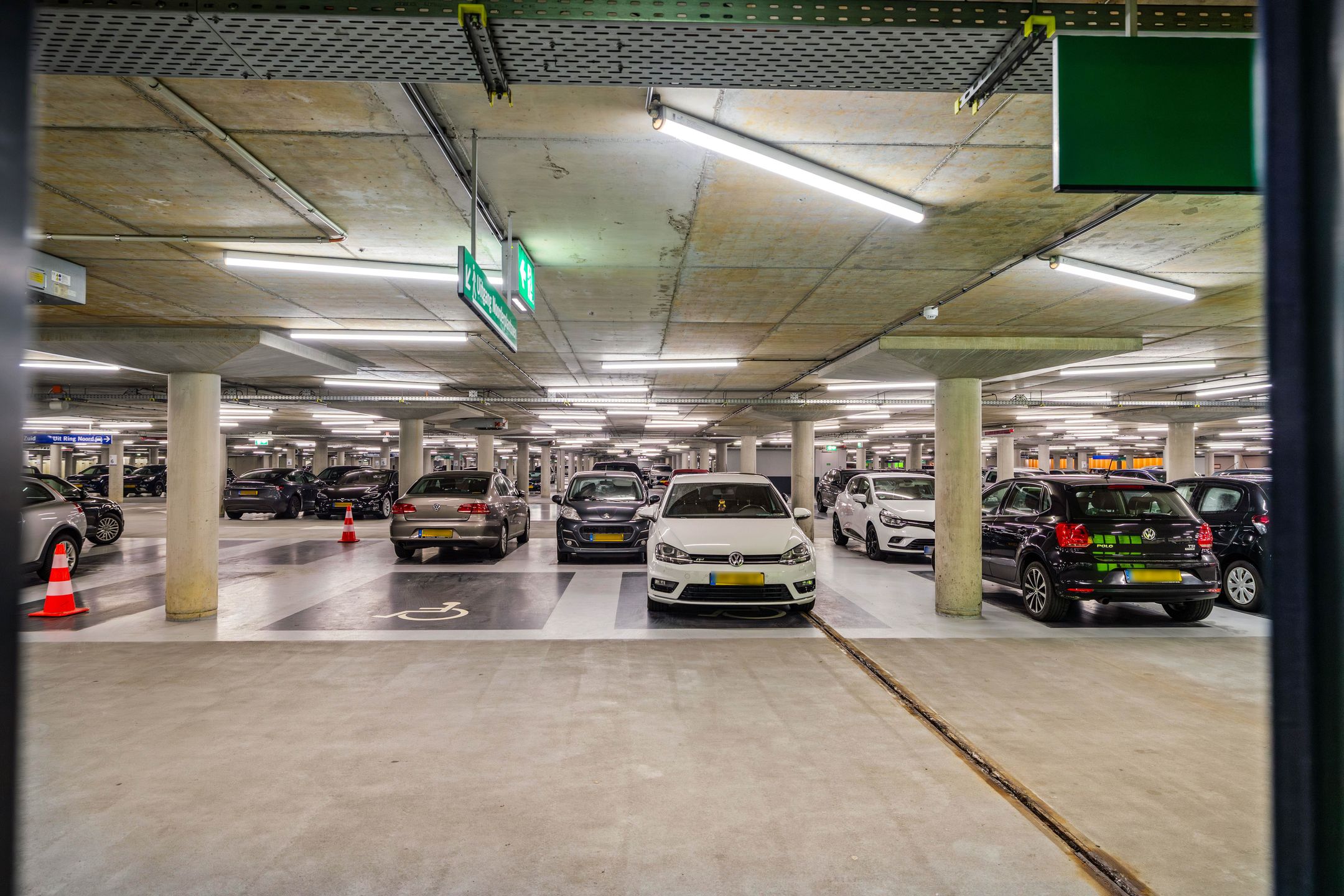 Foto 45 van Langestraat 240