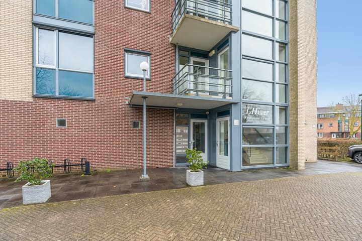 Foto 2 van Fonteinwater 7