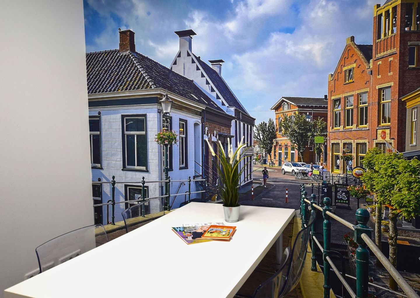 Bekijk foto 3 van Ubbo J. Mansholt plein 2