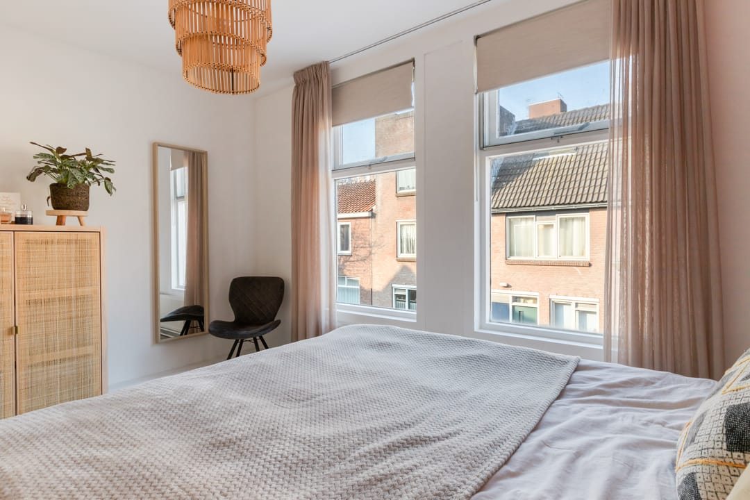 Photo 22 of P.C. Bothstraat 28