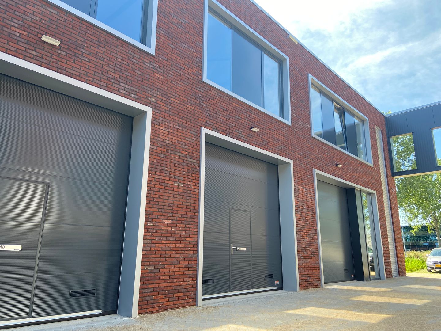 View photo 2 of Bijsterhuizen 1102-G41