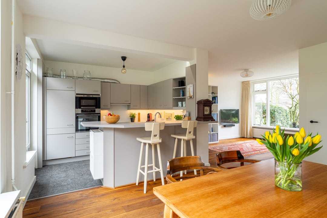 Photo 11 of Dokter van Vuurestraat 58