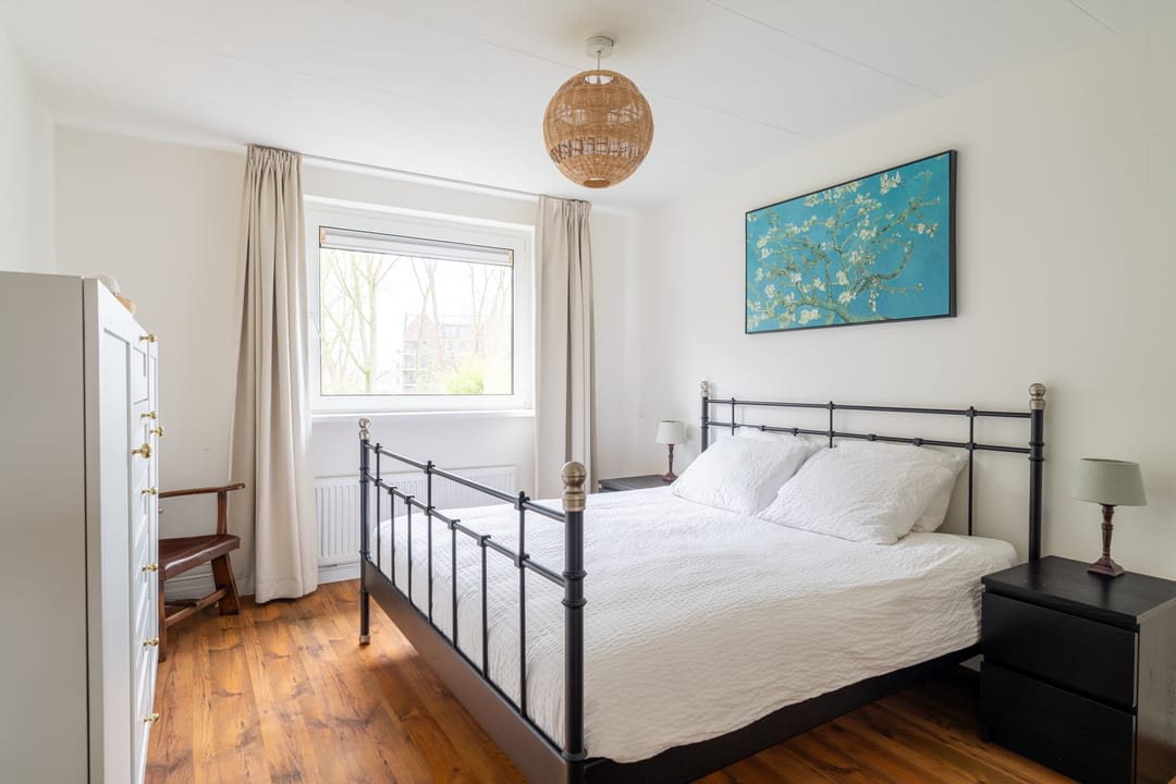 Photo 17 of Dokter van Vuurestraat 58