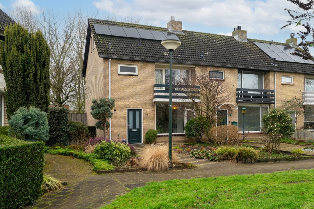 Photo 1 of Dokter van Vuurestraat 58