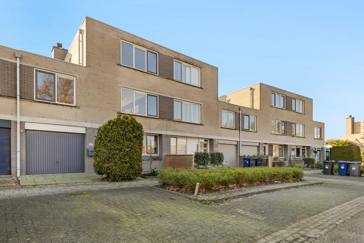 Photo 3 of Rolling Stonesstraat 17