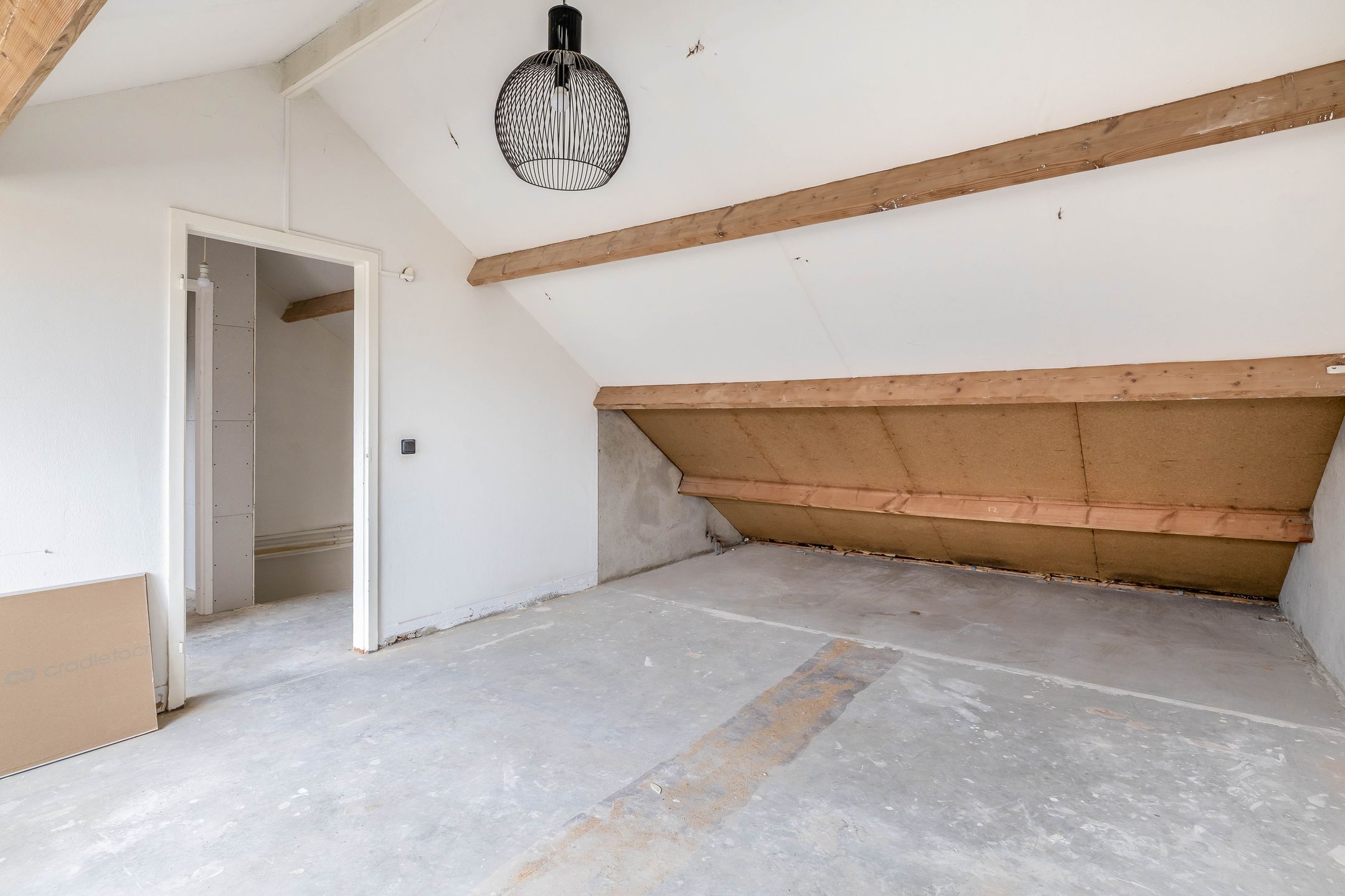 Photo 36 of Van Houtenstraat 44