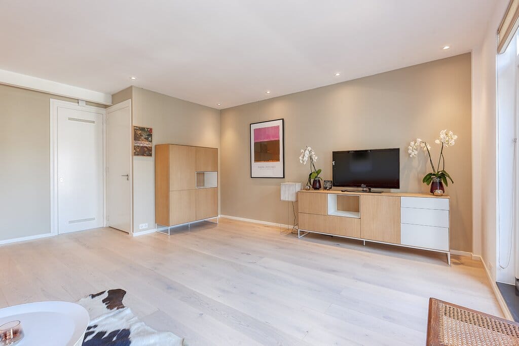 Photo 6 of Witte de Withstraat 123