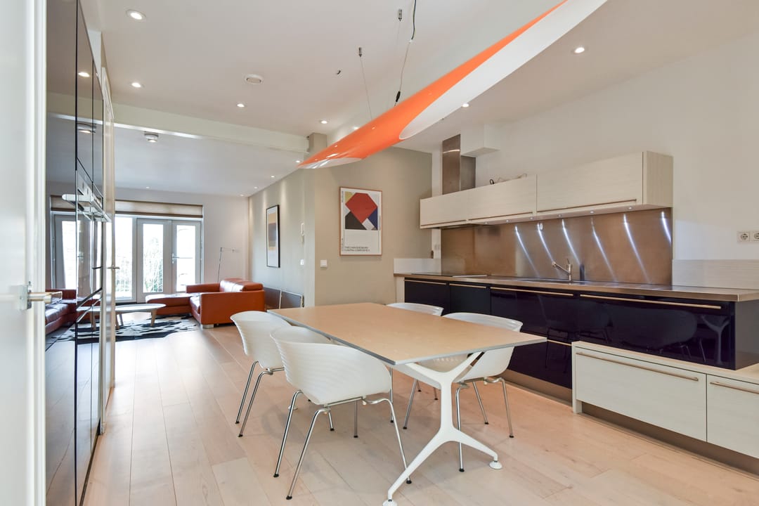 Photo 11 of Witte de Withstraat 123