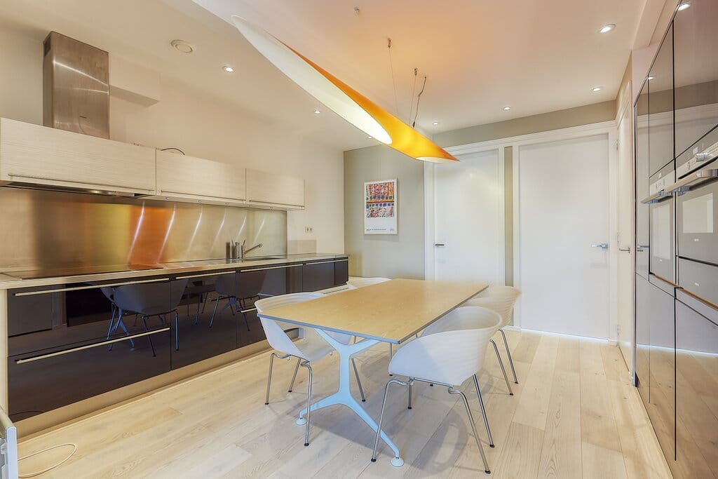 Photo 19 of Witte de Withstraat 123