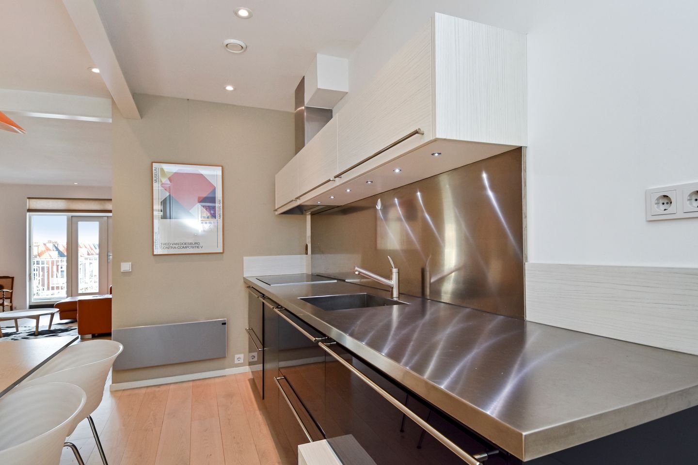 Photo 20 of Witte de Withstraat 123