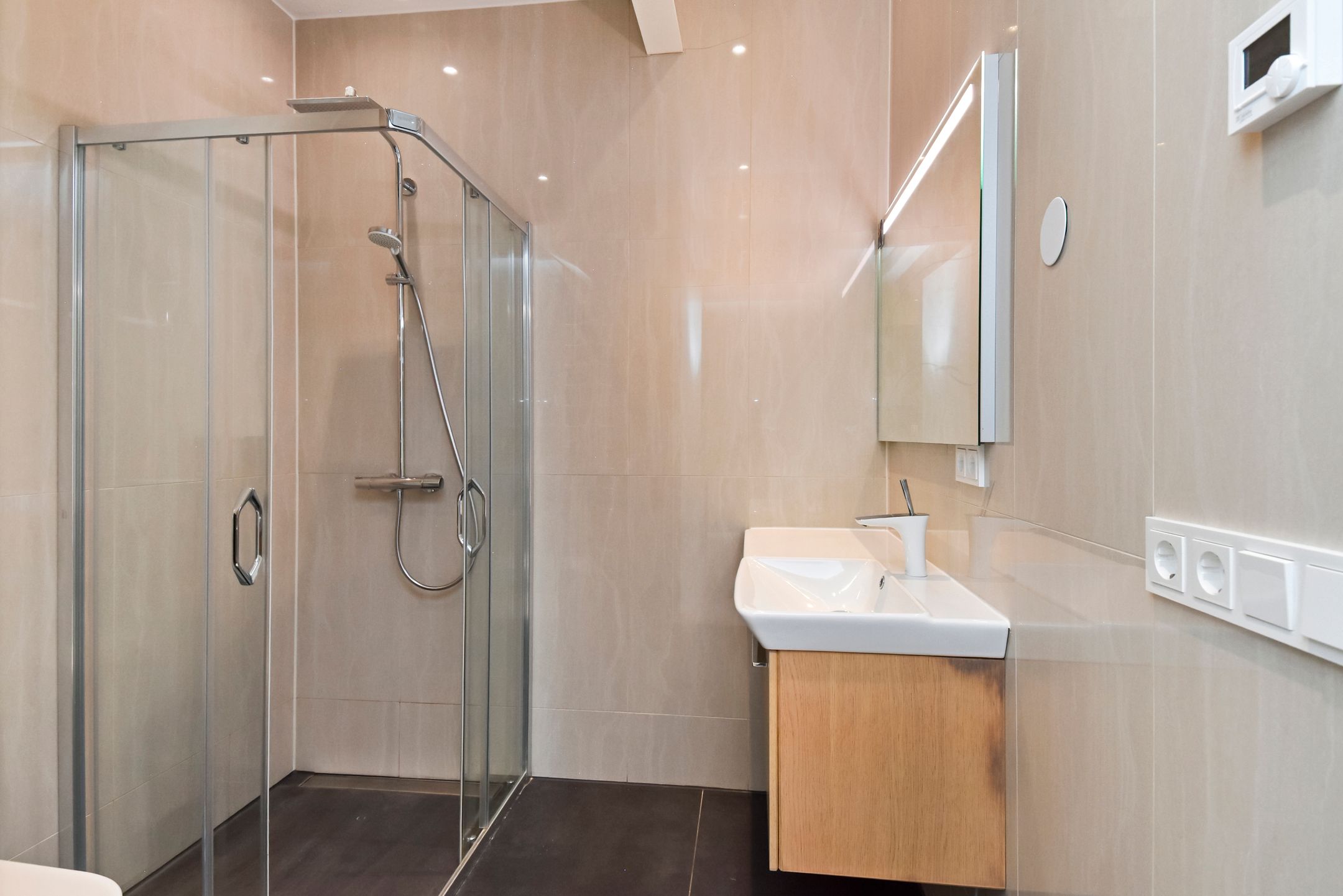 Photo 33 of Witte de Withstraat 123