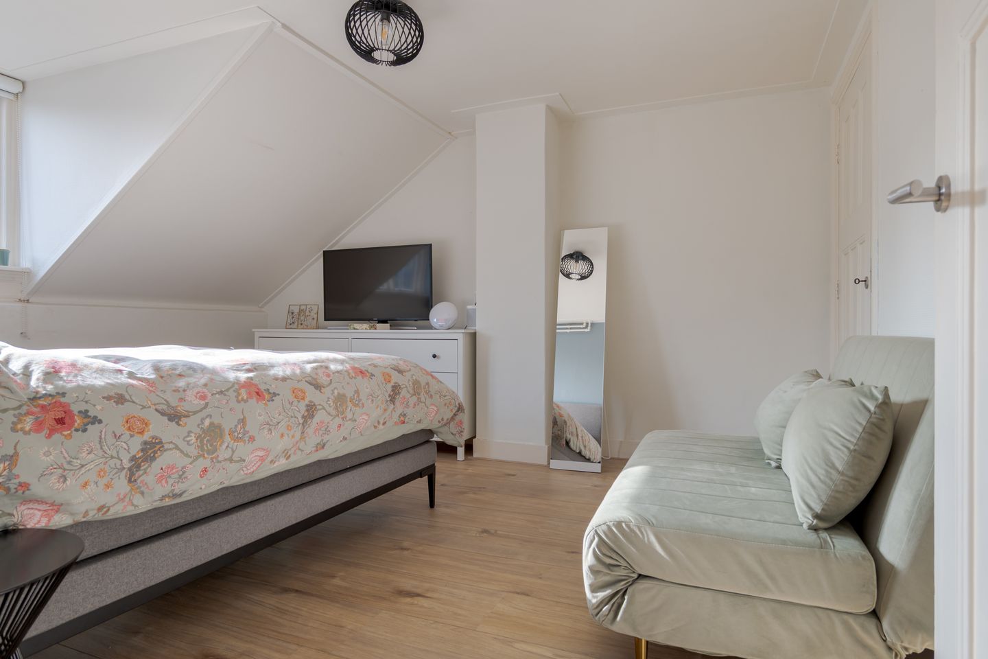 Foto 34 van Van Galenstraat 43