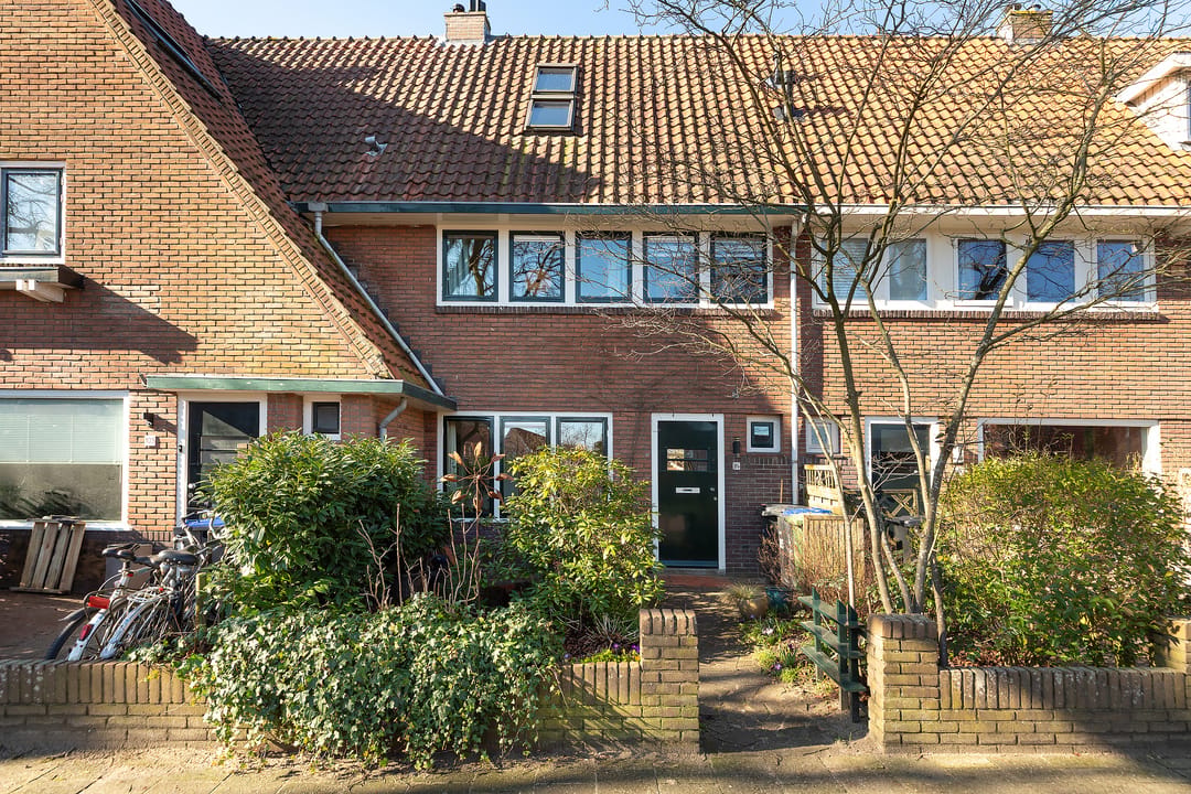 Photo 1 of Van de Sande Bakhuyzenstraat 105