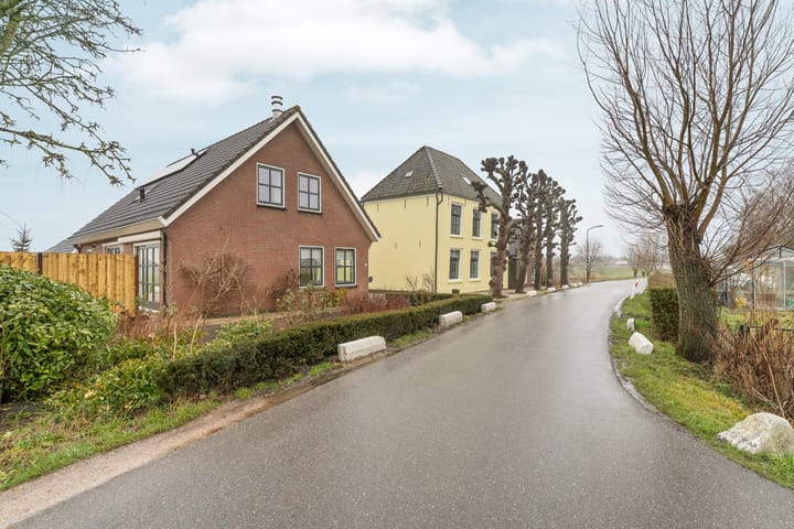 Photo 4 of Winkeldijk 13