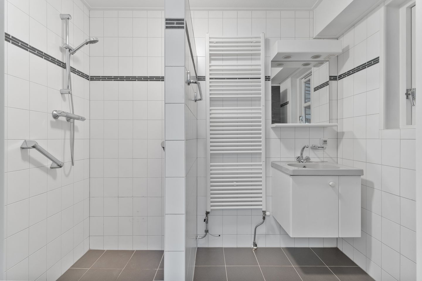 Photo 19 of Winkeldijk 13