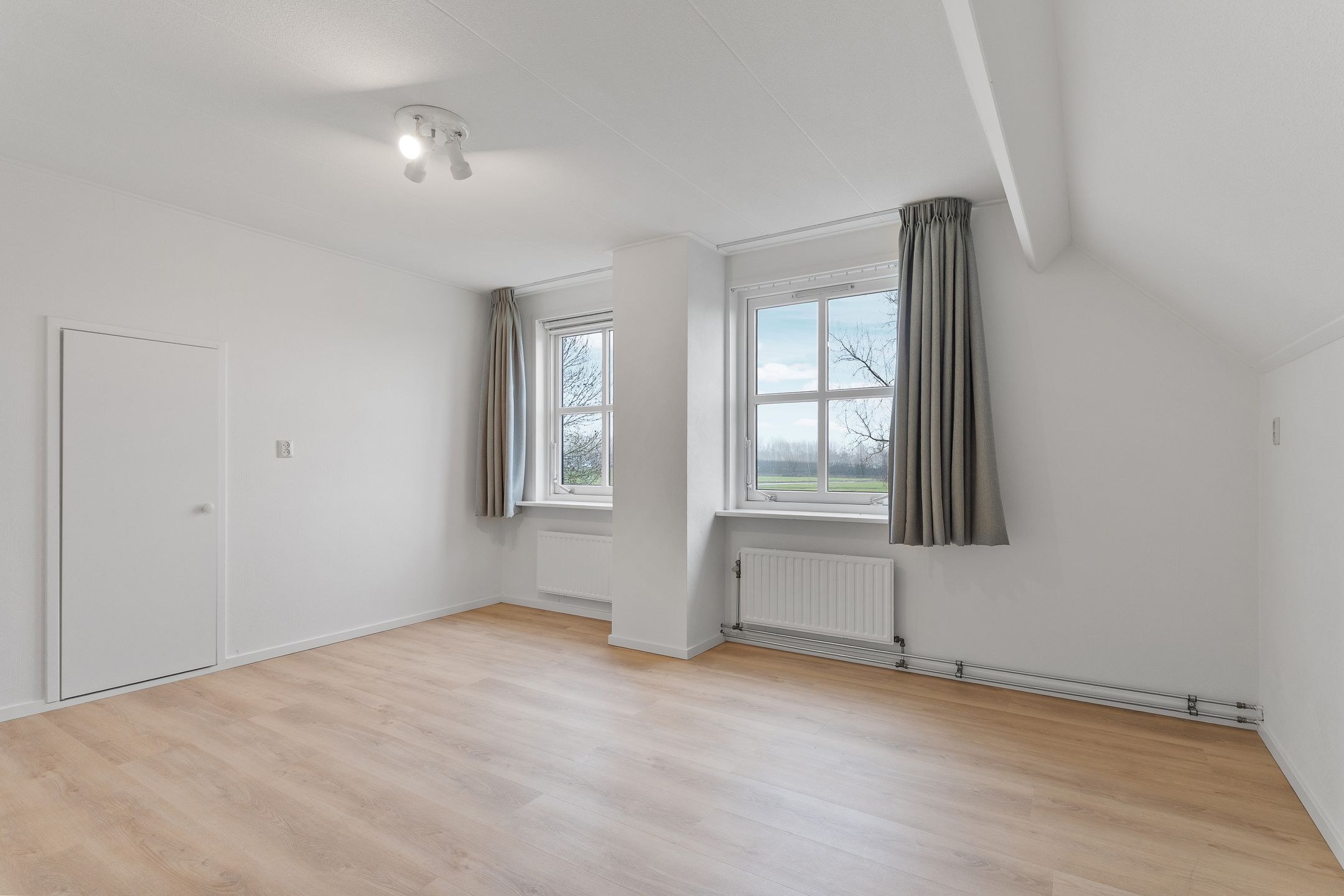 Photo 21 of Winkeldijk 13