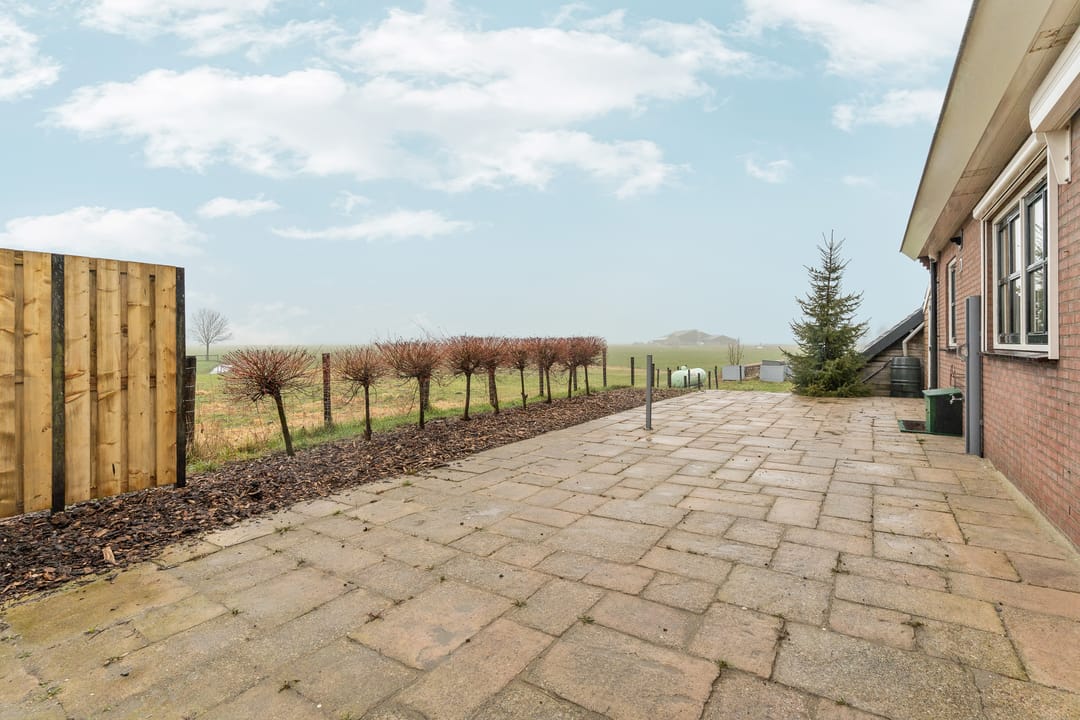 Photo 32 of Winkeldijk 13